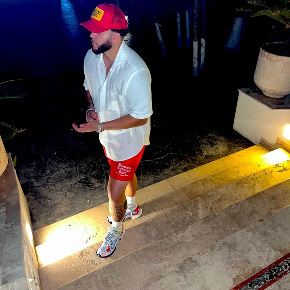 Meet your Posher, Lasalle - Picture 1 of 4